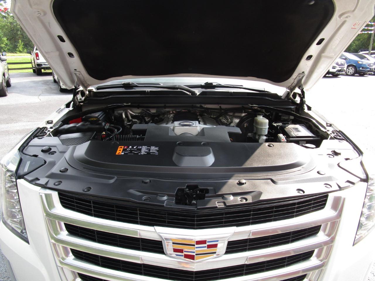 Cadillac Escalade 4WD 4dr Premium Luxury 2018