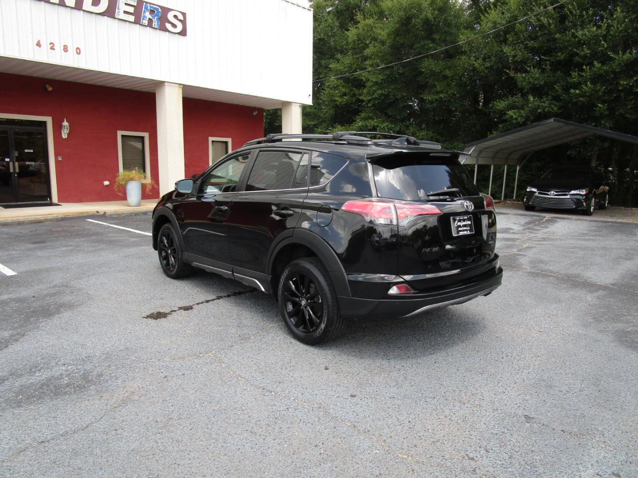 Toyota RAV4 Adventure AWD (Natl) 2018