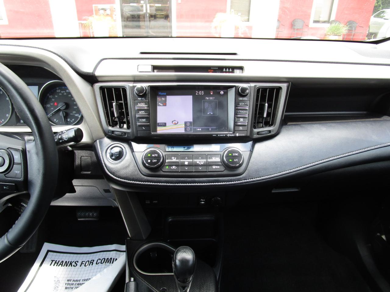 Toyota RAV4 Adventure AWD (Natl) 2018