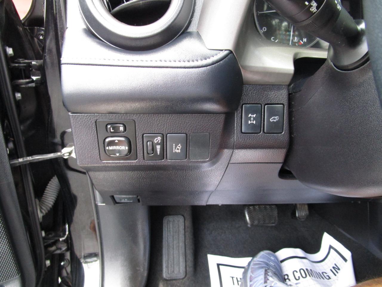 Toyota RAV4 Adventure AWD (Natl) 2018