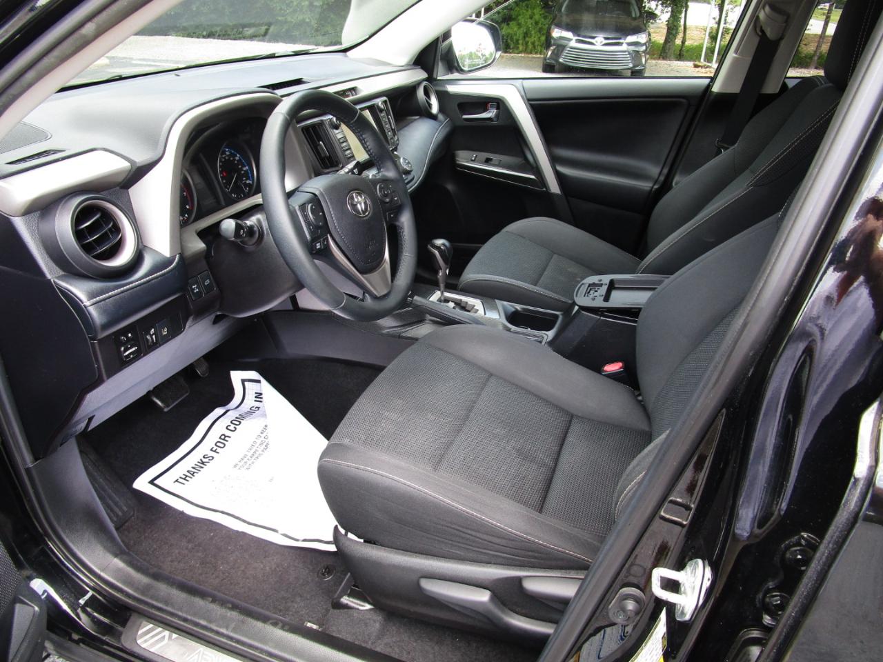Toyota RAV4 Adventure AWD (Natl) 2018