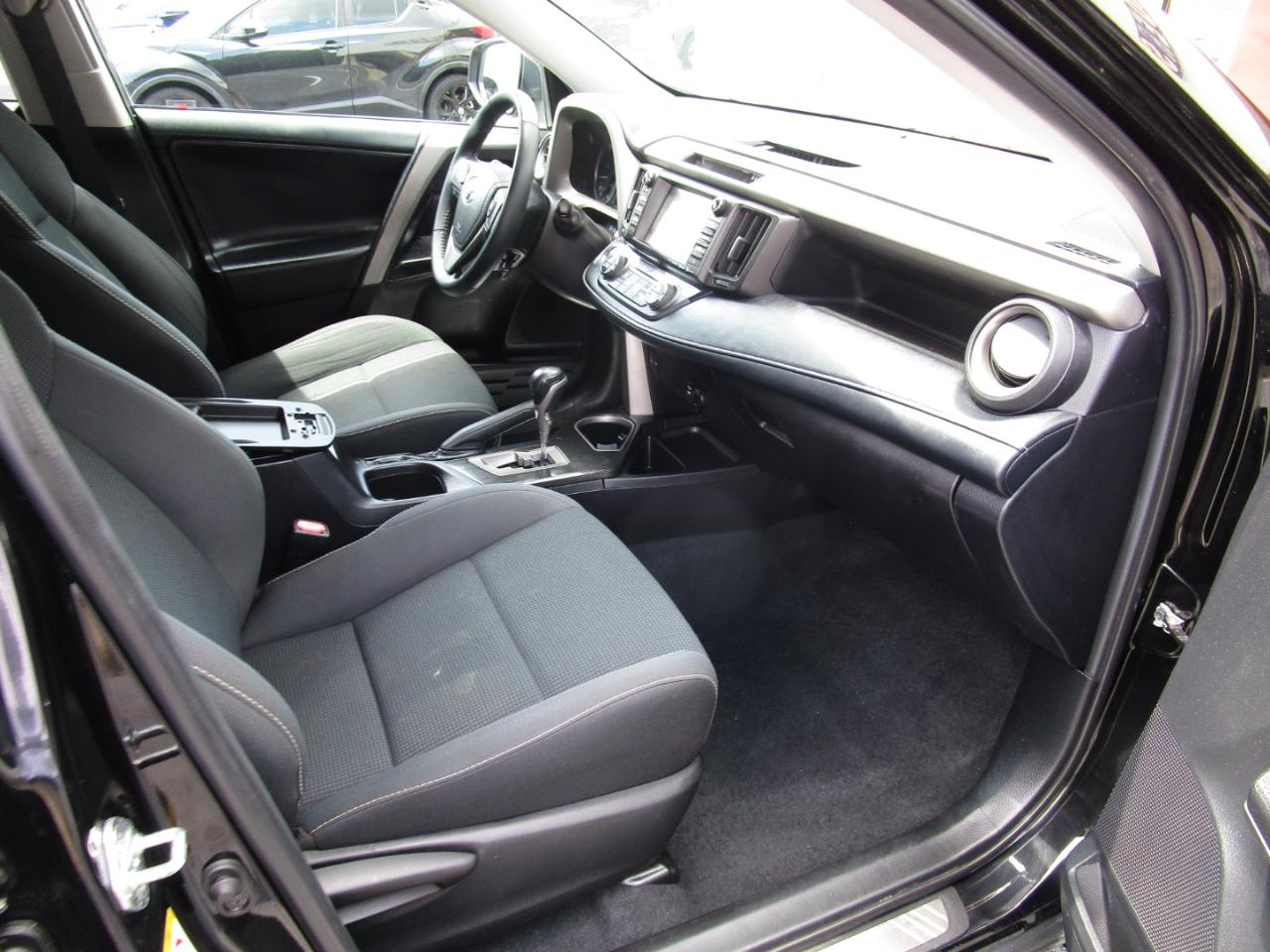Toyota RAV4 Adventure AWD (Natl) 2018