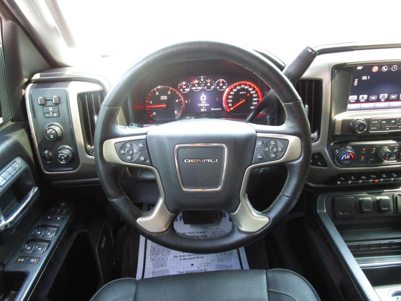GMC Sierra 2500HD 4WD Crew Cab 153.7" Denali 2016