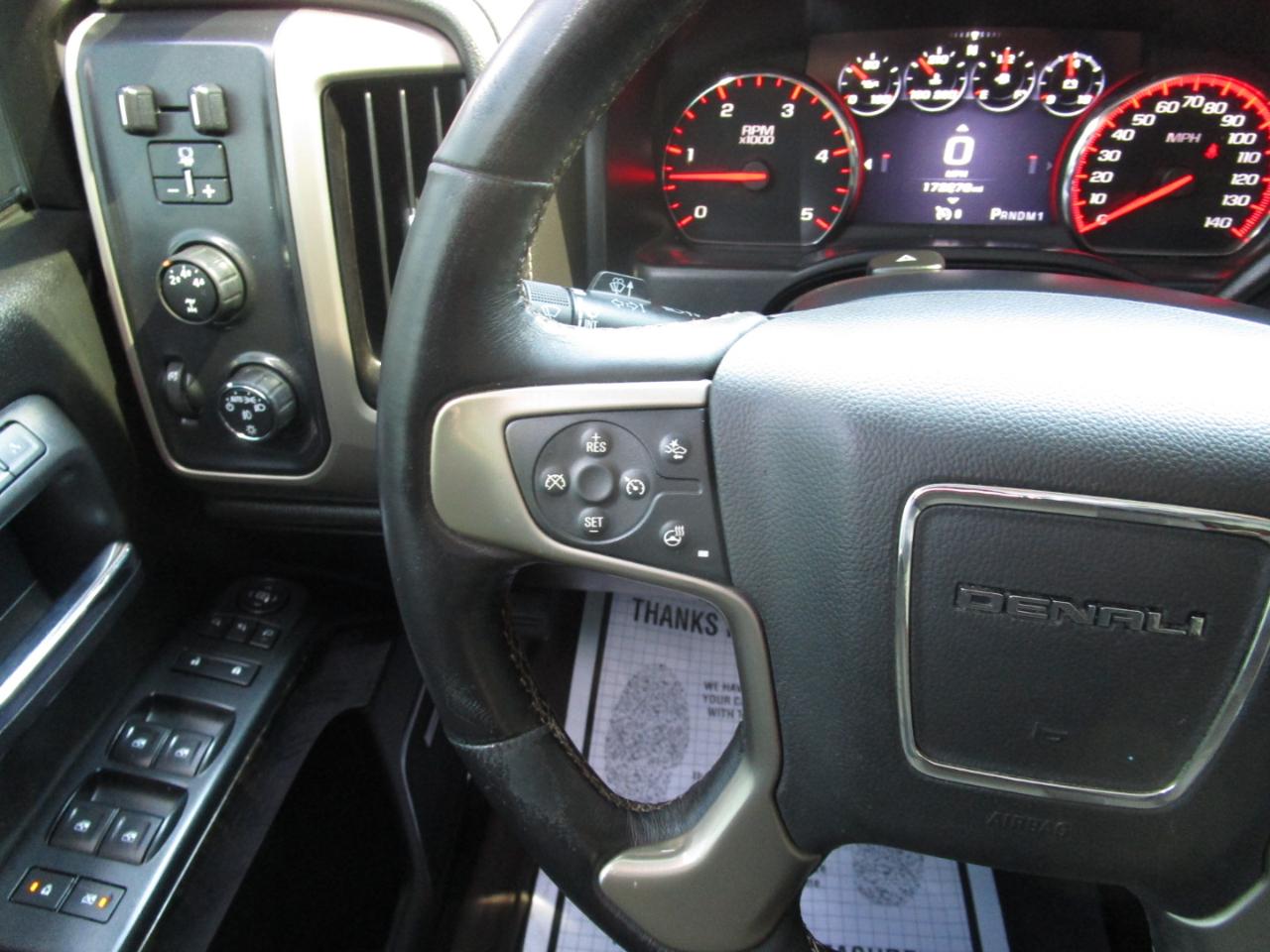 GMC Sierra 2500HD 4WD Crew Cab 153.7" Denali 2016