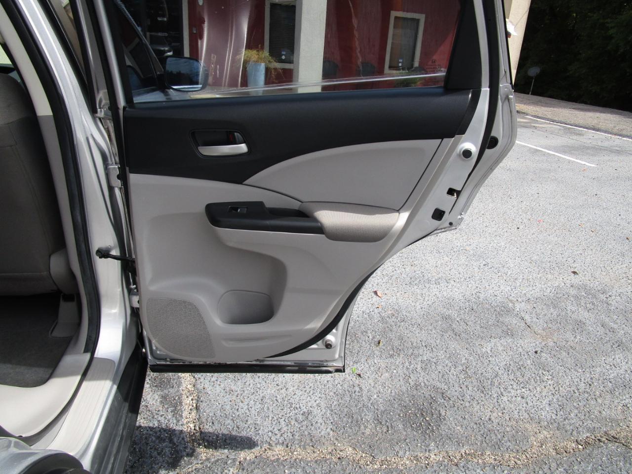 Honda CR-V 2WD 5dr LX 2013
