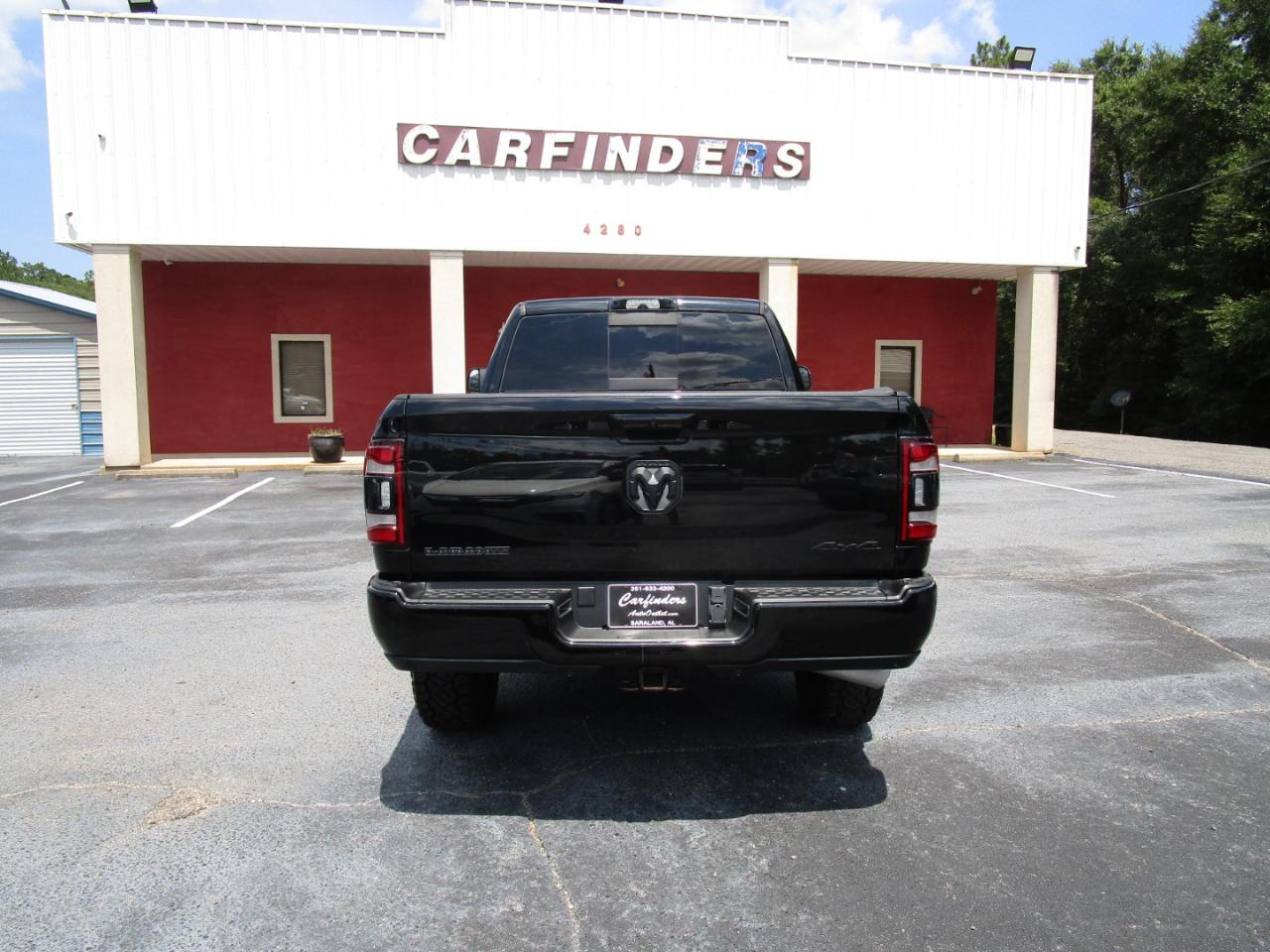 RAM 2500 Laramie 4x4 Crew Cab 6'4" Box 2022