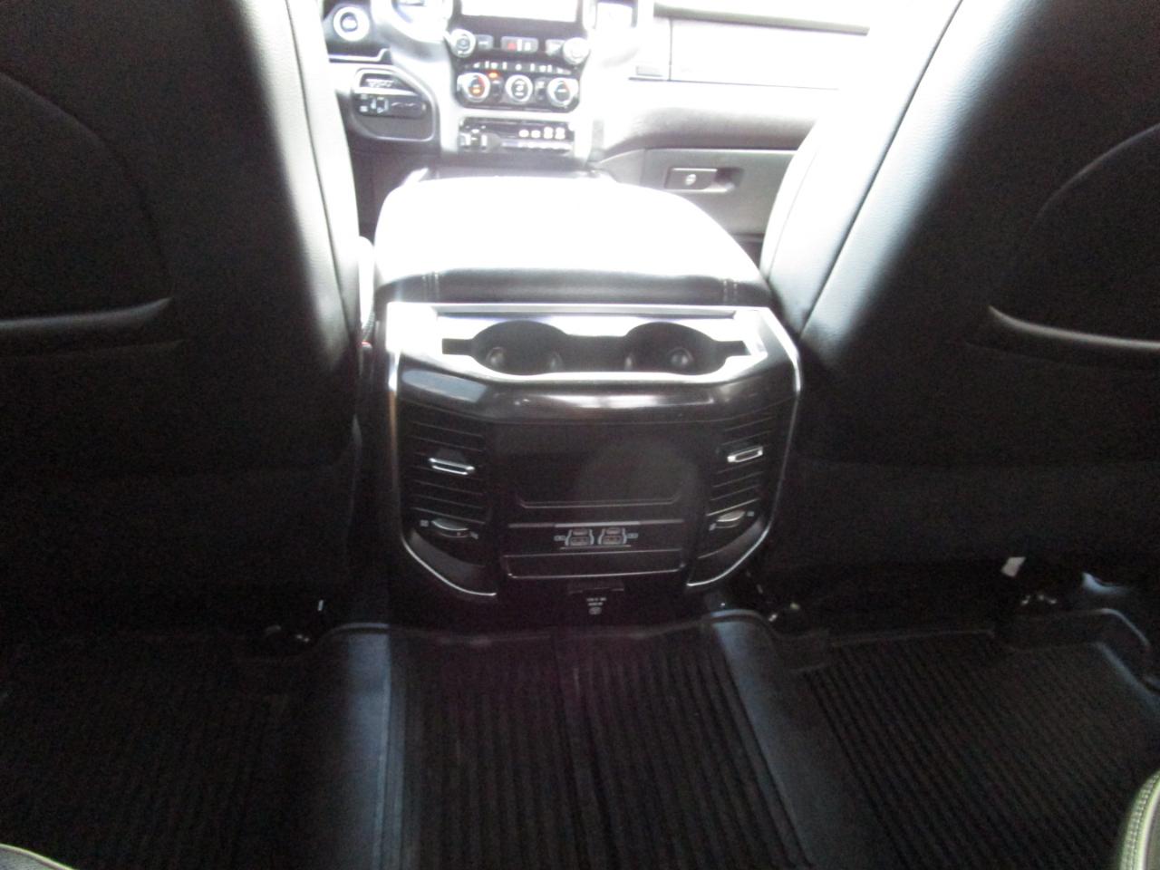 RAM 2500 Laramie 4x4 Crew Cab 6'4" Box 2022