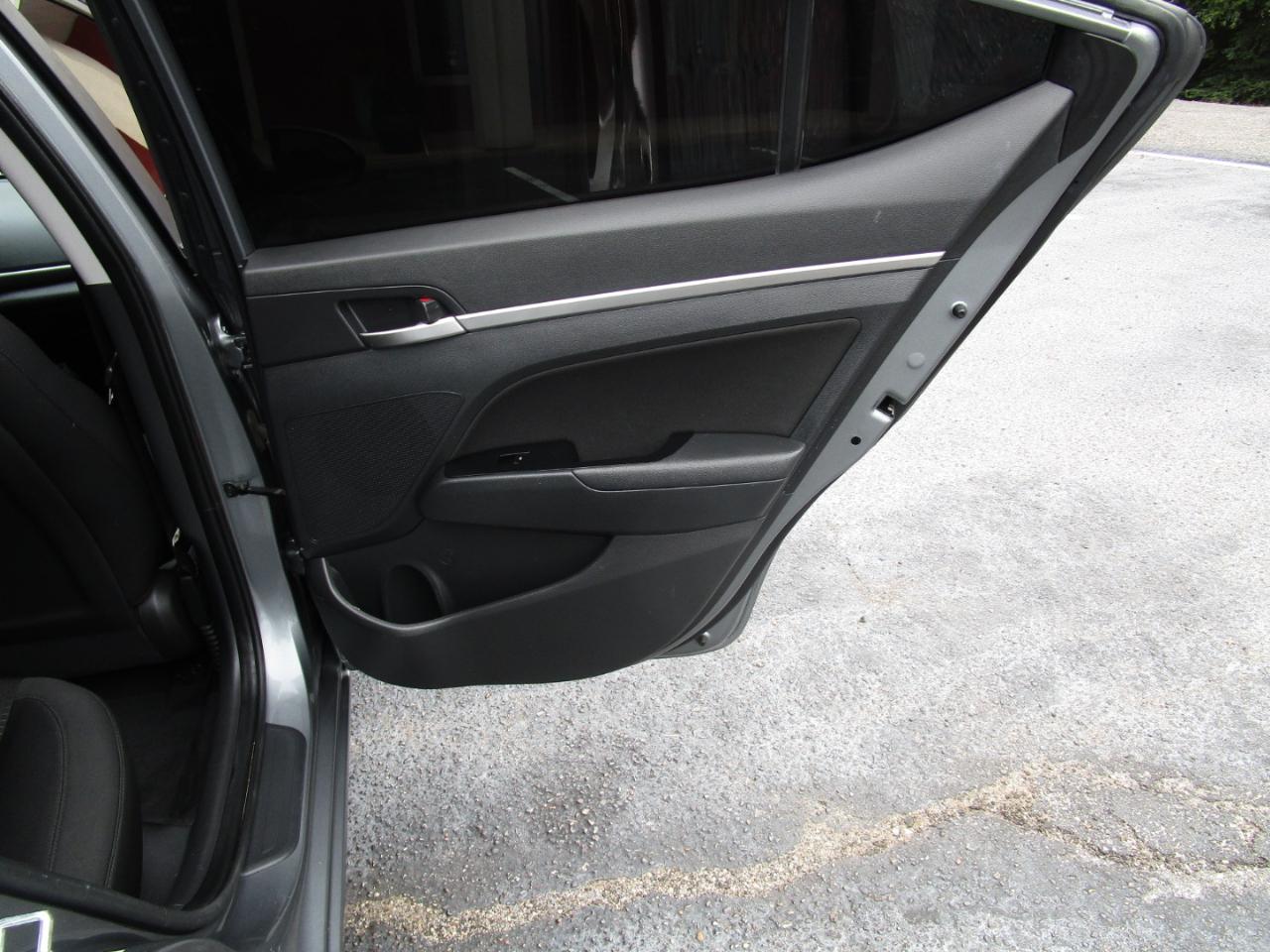 Hyundai Elantra Value Edition Auto 2019
