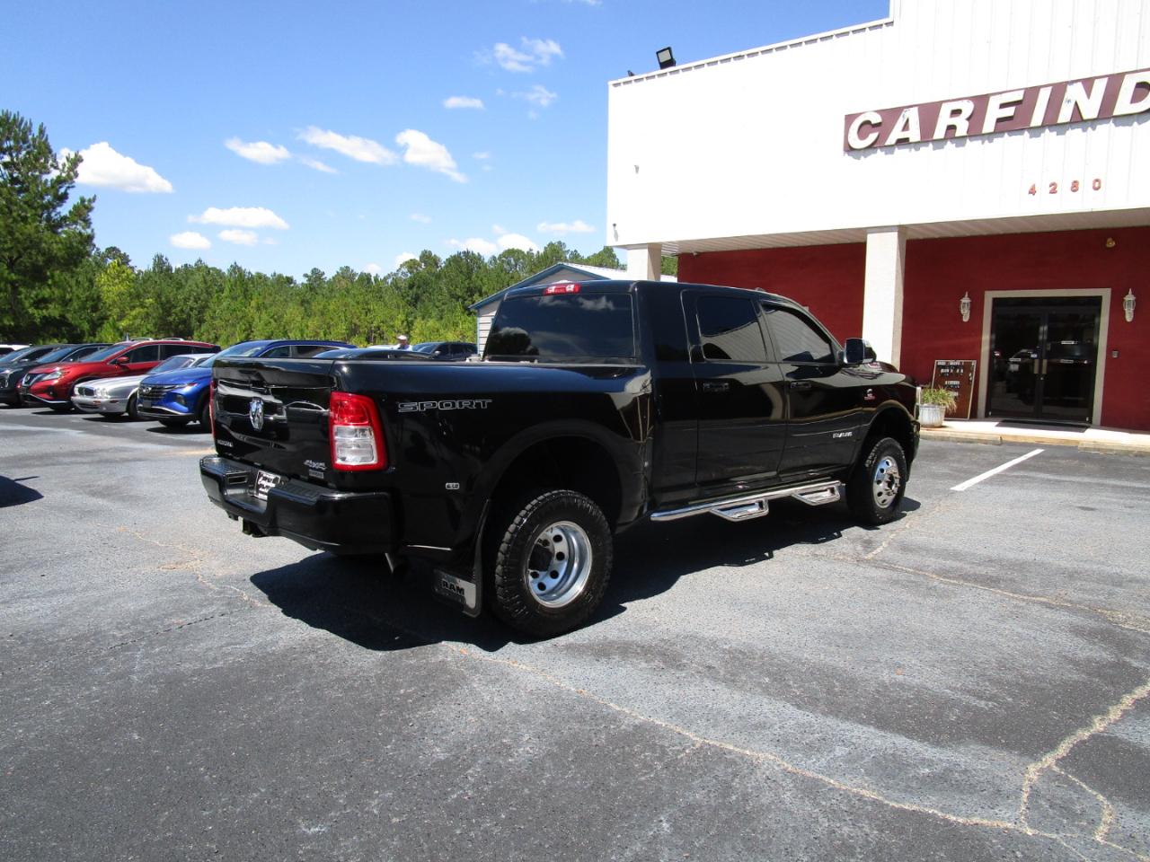 RAM 3500 Big Horn 4x4 Mega Cab 6'4" Box 2021