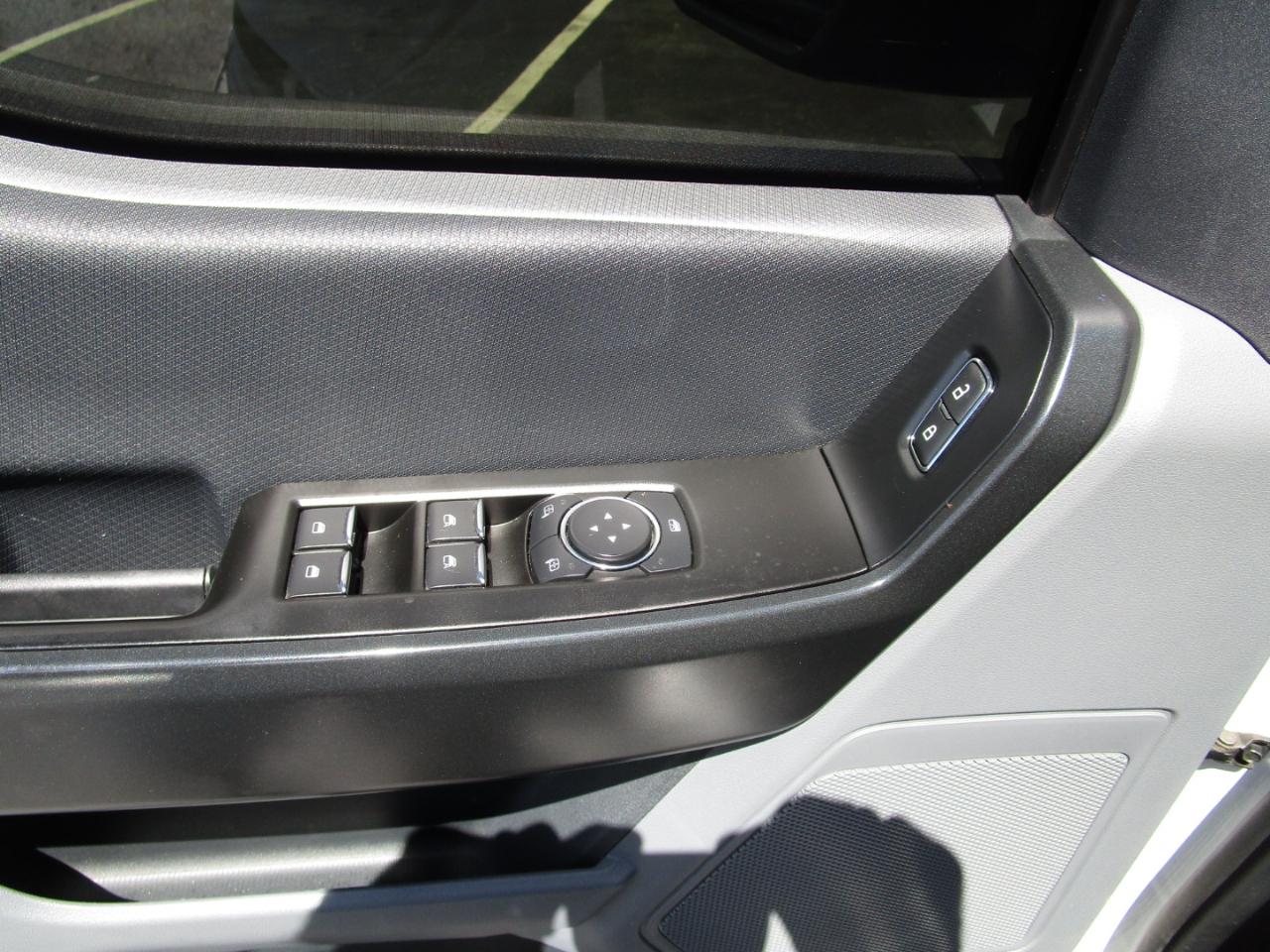 Ford F-150 XL 4WD SuperCrew 5.5' Box 2022