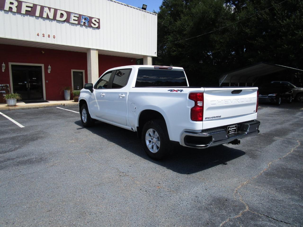 Chevrolet Silverado 1500 LTD 4WD Crew Cab 147" LT w/1LT 2022