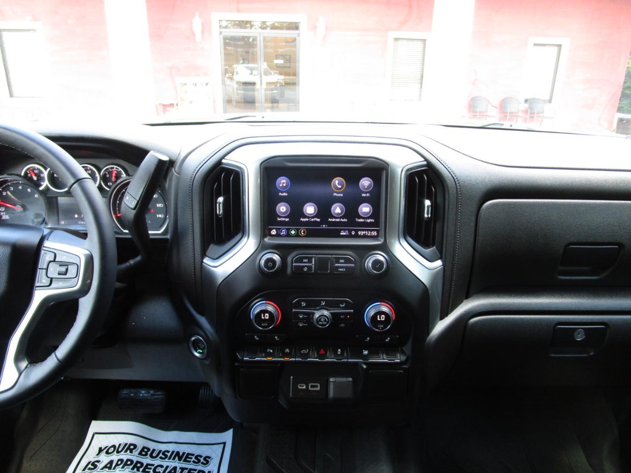 Chevrolet Silverado 1500 LTD 4WD Crew Cab 147" LT w/1LT 2022