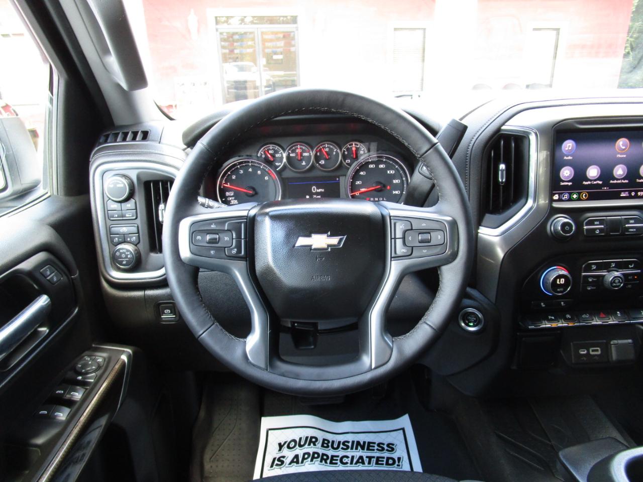 Chevrolet Silverado 1500 LTD 4WD Crew Cab 147" LT w/1LT 2022