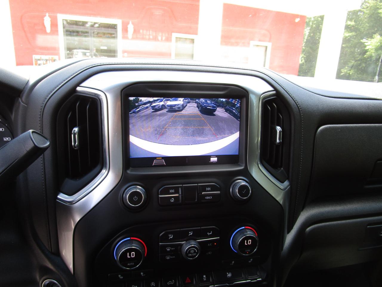 Chevrolet Silverado 1500 LTD 4WD Crew Cab 147" LT w/1LT 2022