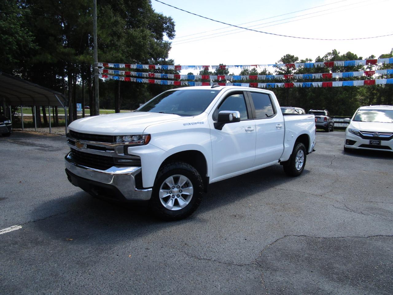 Chevrolet Silverado 1500 LTD 4WD Crew Cab 147" LT w/1LT 2022