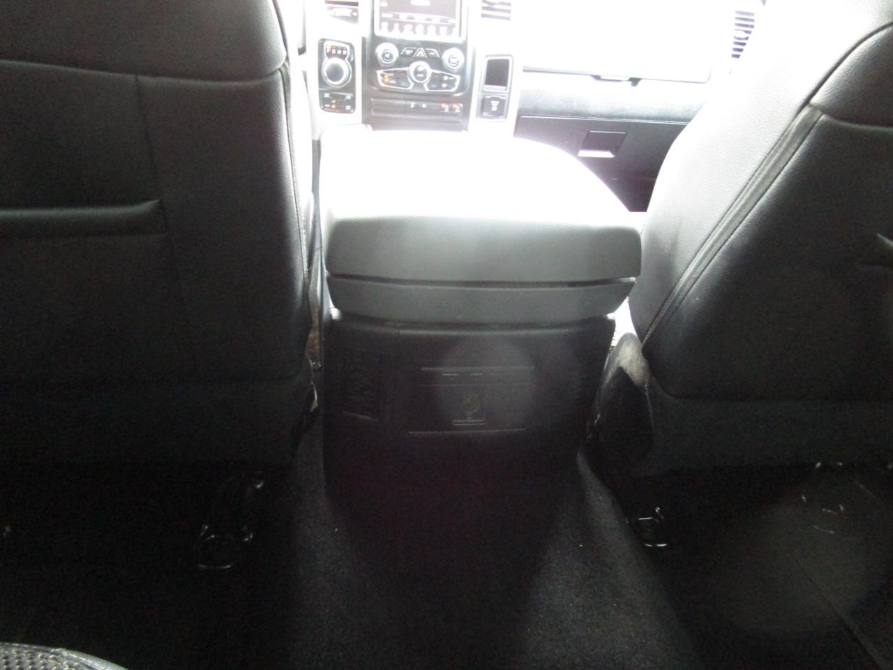 RAM 1500 Lone Star Silver 4x4 Crew Cab 5'7" Box 2017