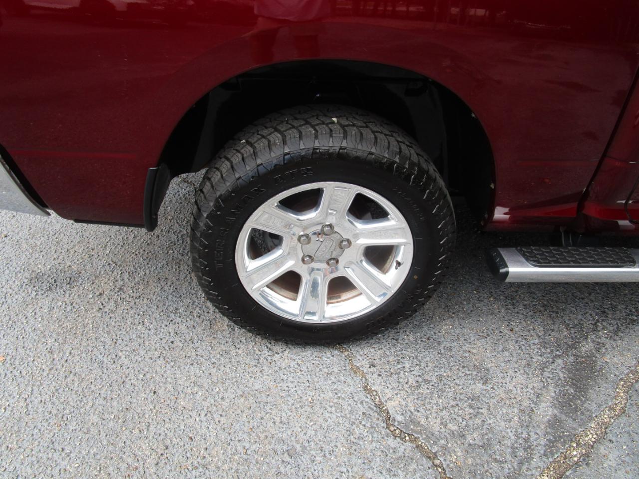 RAM 1500 Lone Star Silver 4x4 Crew Cab 5'7" Box 2017