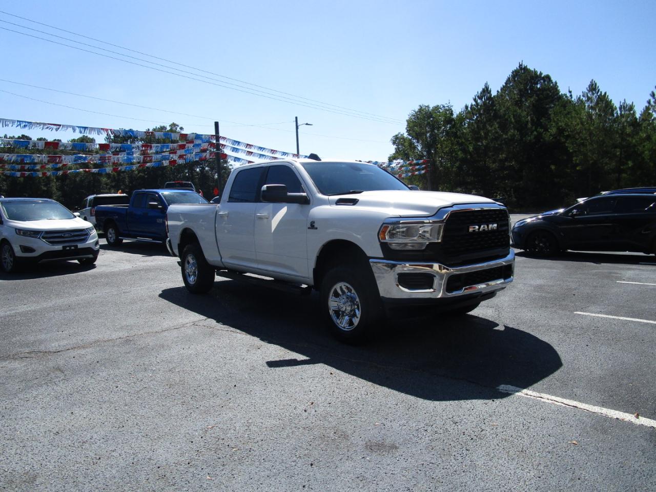 RAM 2500 Big Horn 4x4 Crew Cab 6'4" Box 2022