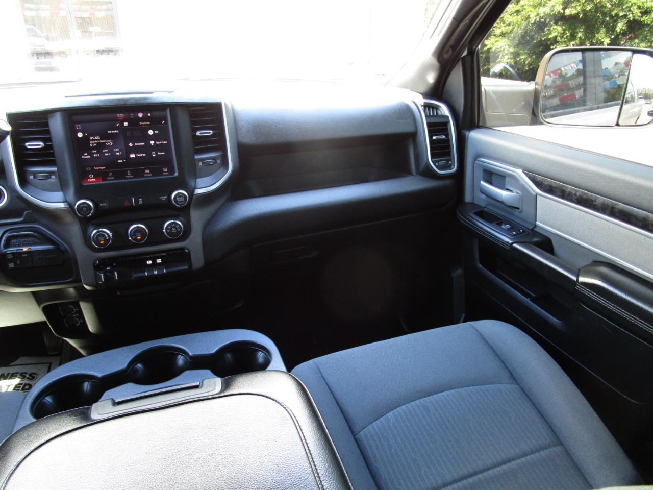 RAM 2500 Big Horn 4x4 Crew Cab 6'4" Box 2022