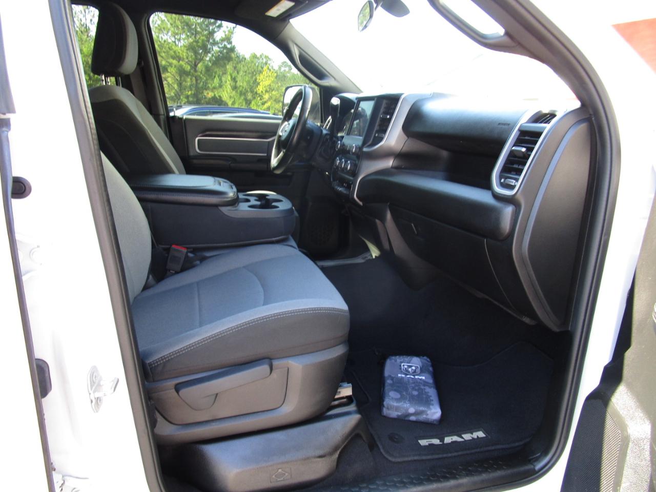 RAM 2500 Big Horn 4x4 Crew Cab 6'4" Box 2022