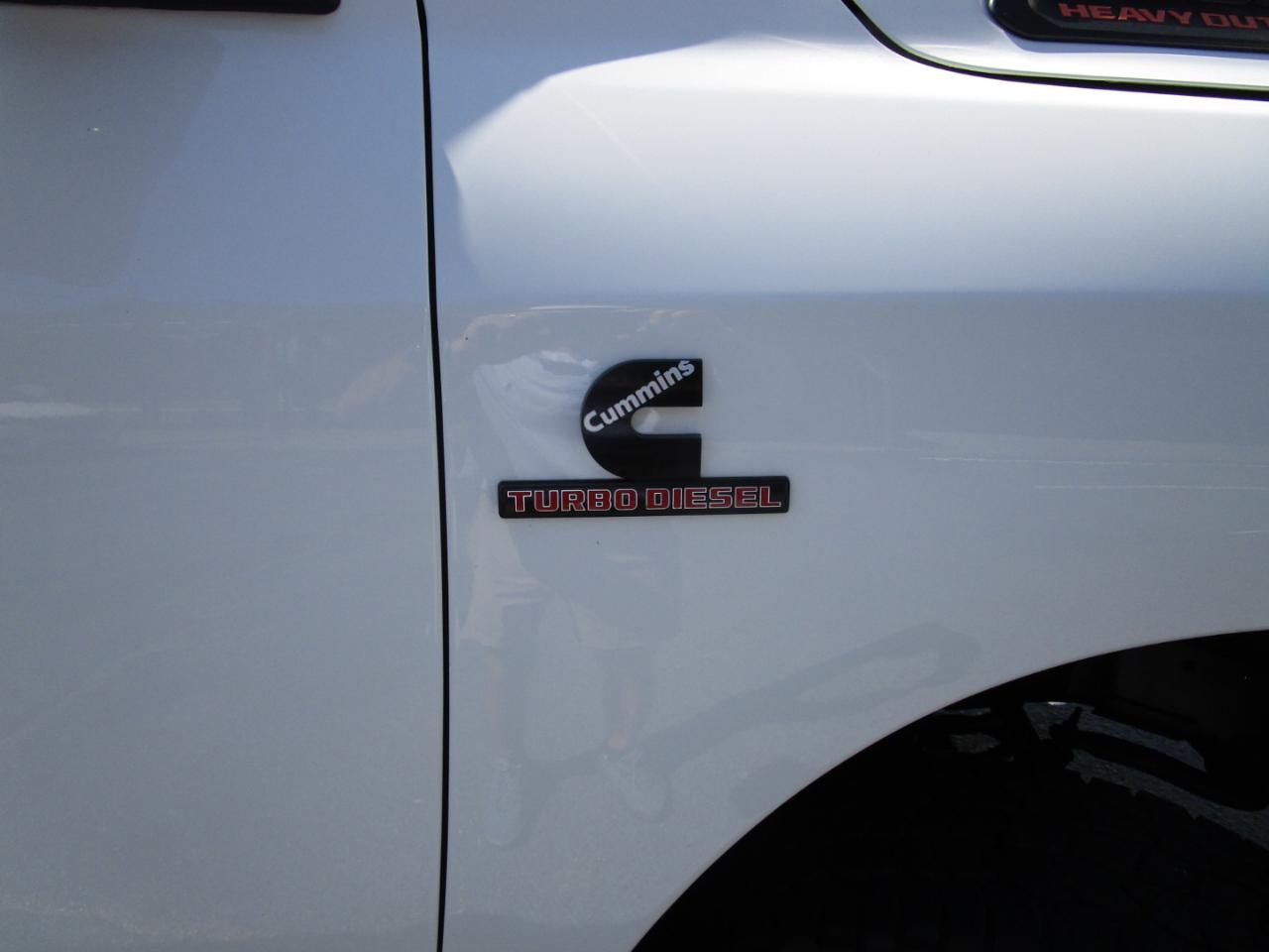 RAM 2500 Big Horn 4x4 Crew Cab 6'4" Box 2022