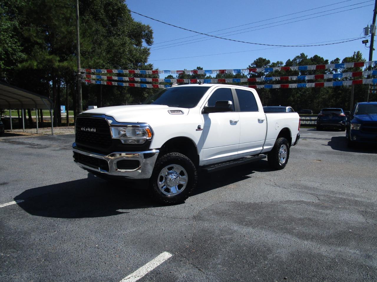 RAM 2500 Big Horn 4x4 Crew Cab 6'4" Box 2022