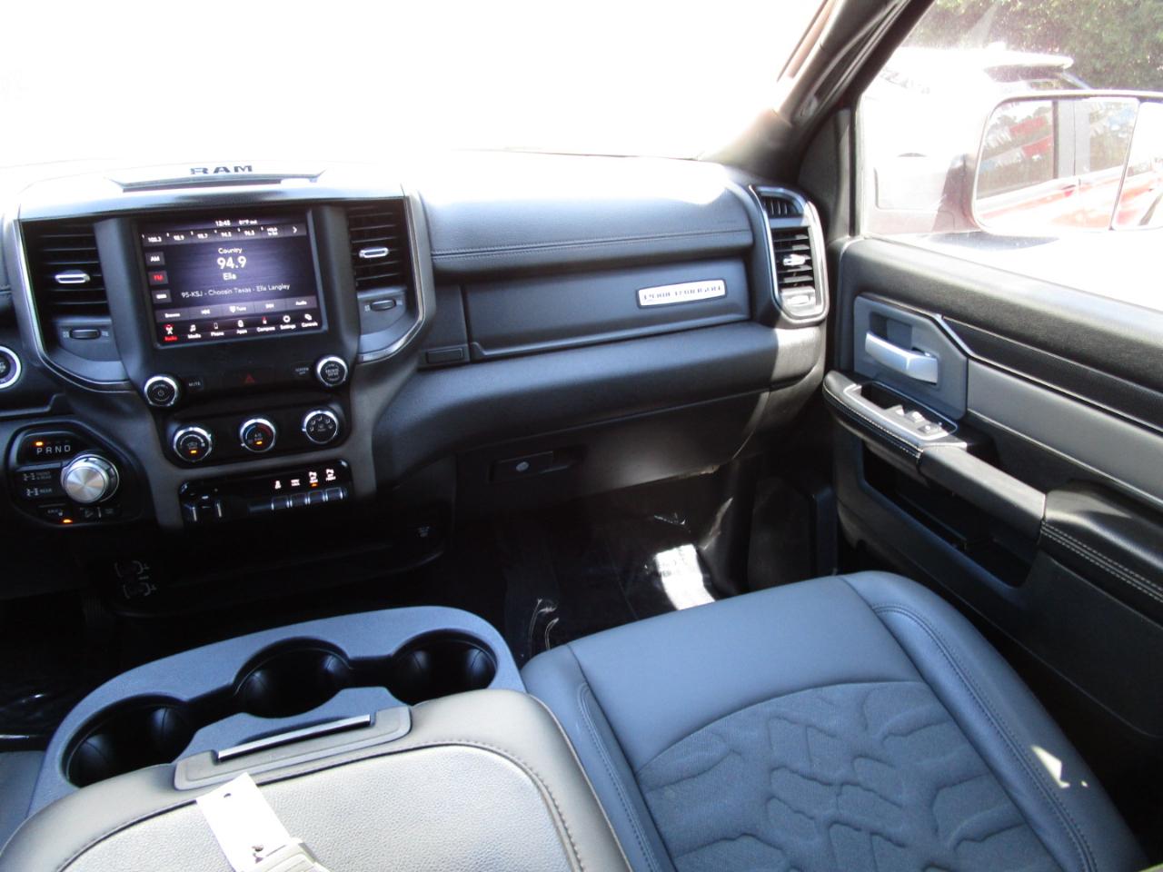 RAM 2500 Power Wagon 4x4 Crew Cab 6'4" Box 2020