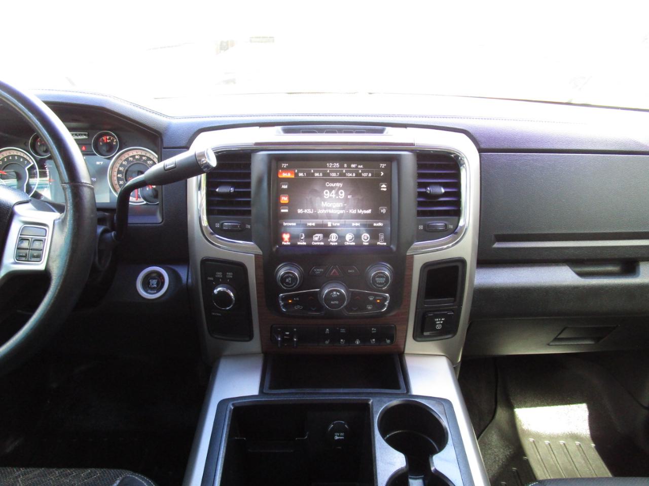 RAM 2500 4WD Crew Cab 149" Laramie 2015