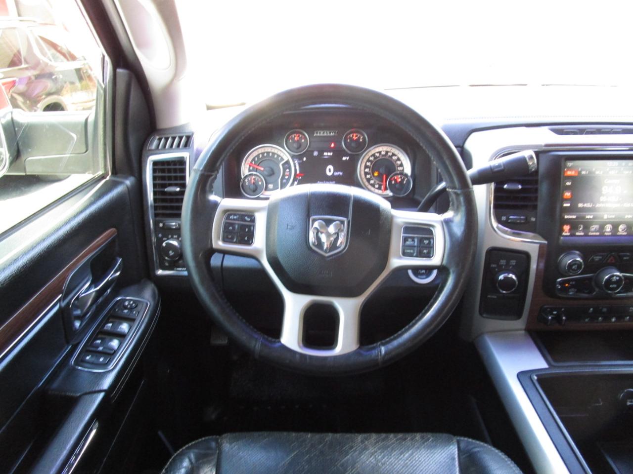 RAM 2500 4WD Crew Cab 149" Laramie 2015