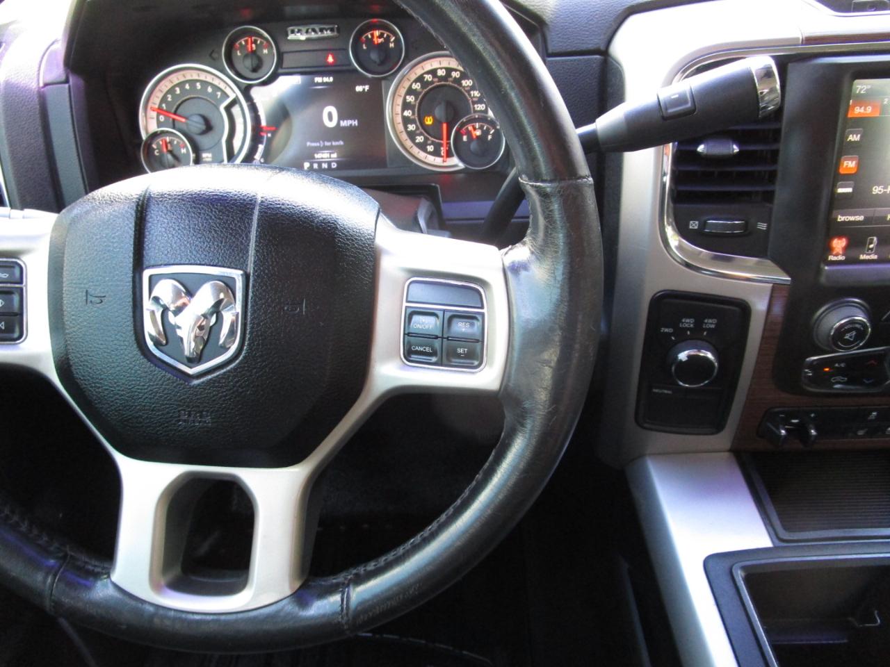 RAM 2500 4WD Crew Cab 149" Laramie 2015