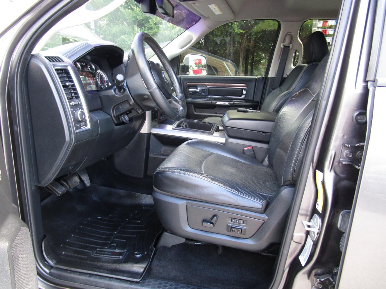 RAM 2500 4WD Crew Cab 149" Laramie 2015