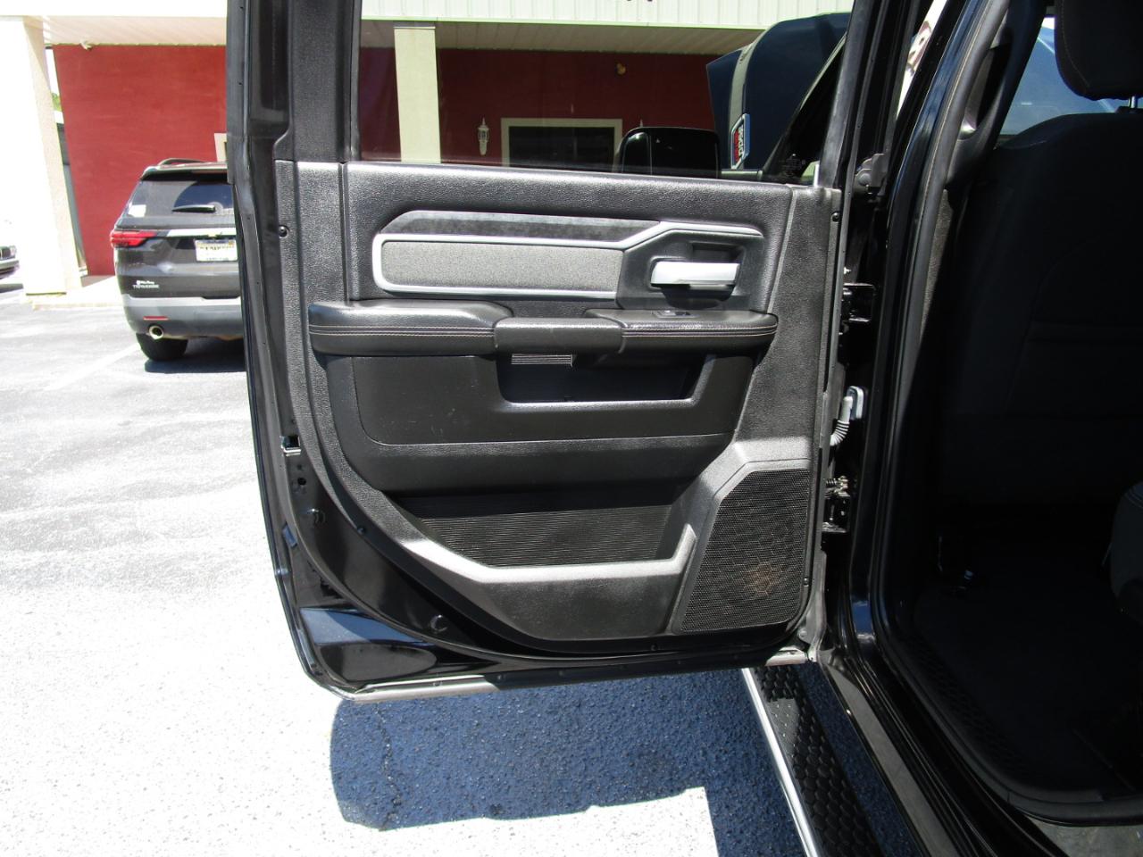 RAM 3500 Lone Star 4x4 Mega Cab 6'4" Box 2020
