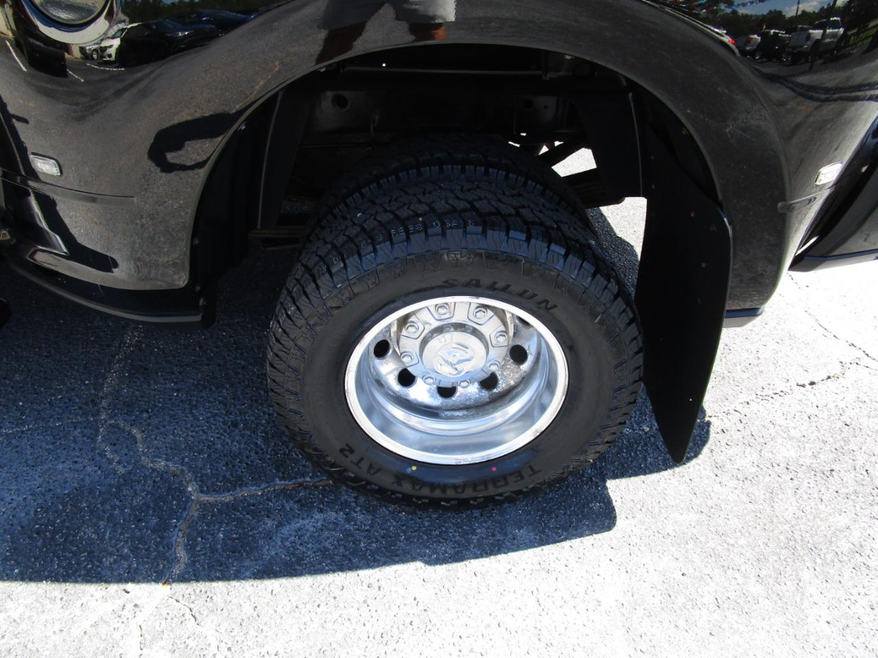 RAM 3500 Lone Star 4x4 Mega Cab 6'4" Box 2020