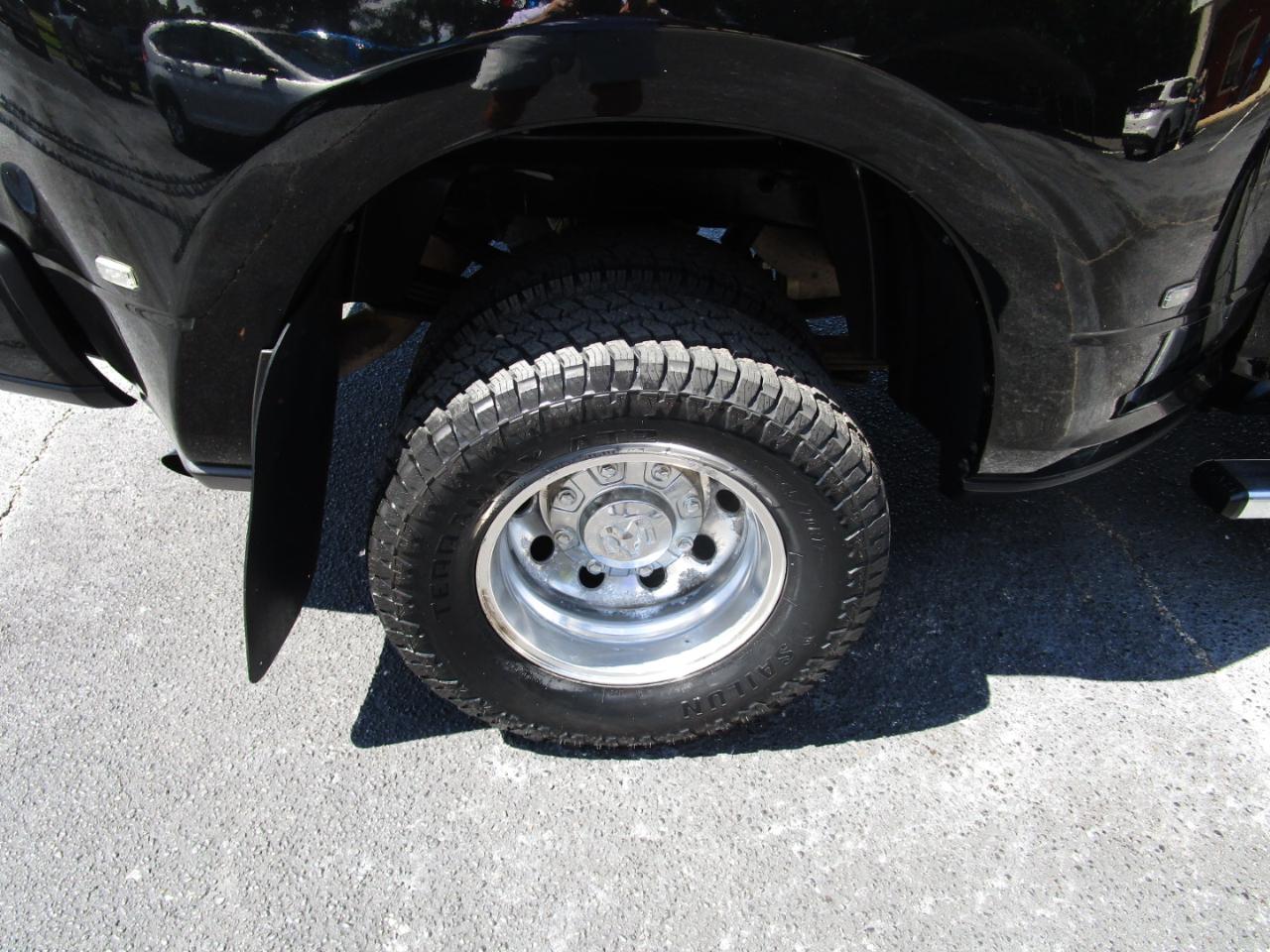 RAM 3500 Lone Star 4x4 Mega Cab 6'4" Box 2020