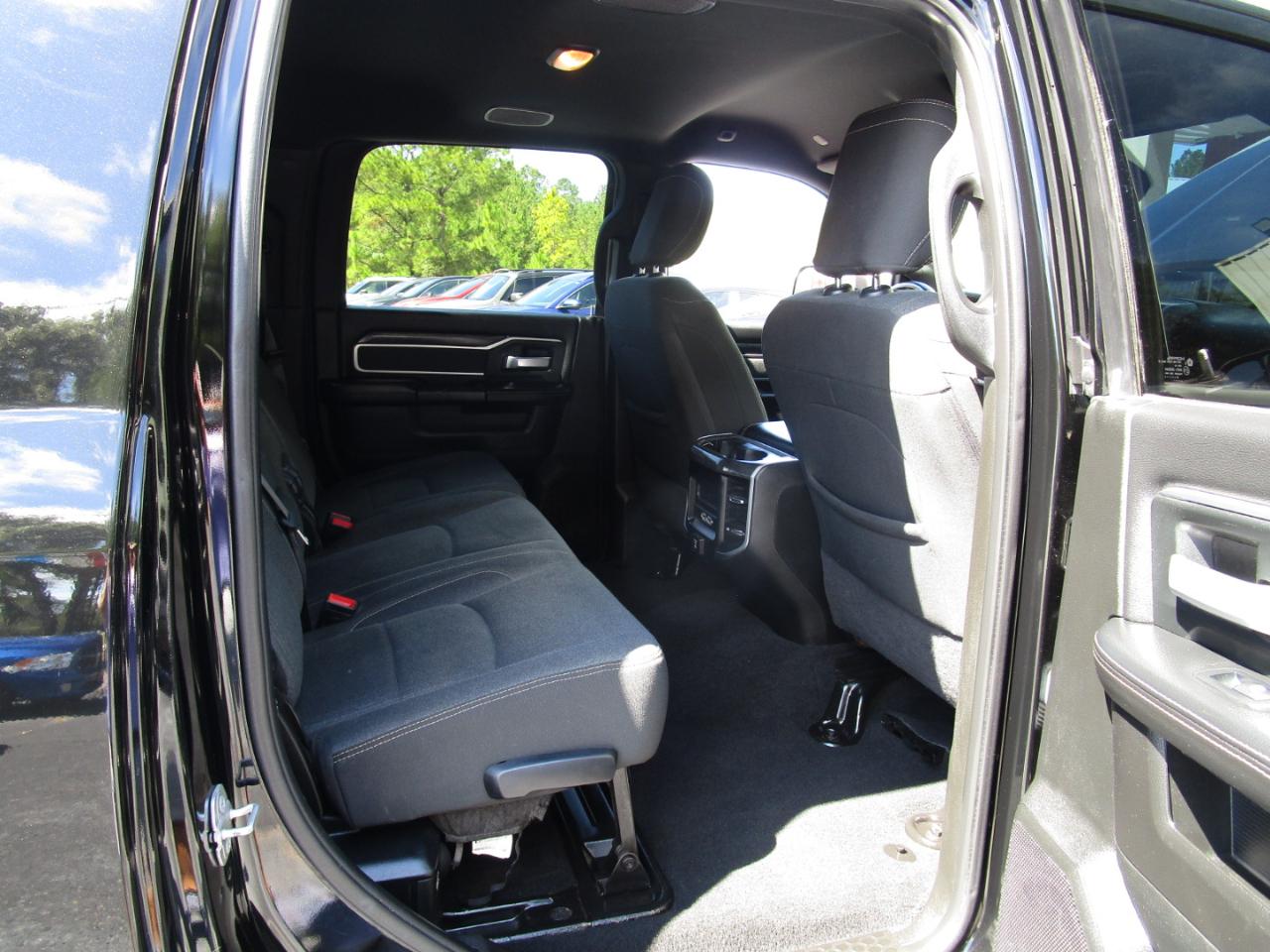 RAM 3500 Lone Star 4x4 Mega Cab 6'4" Box 2020