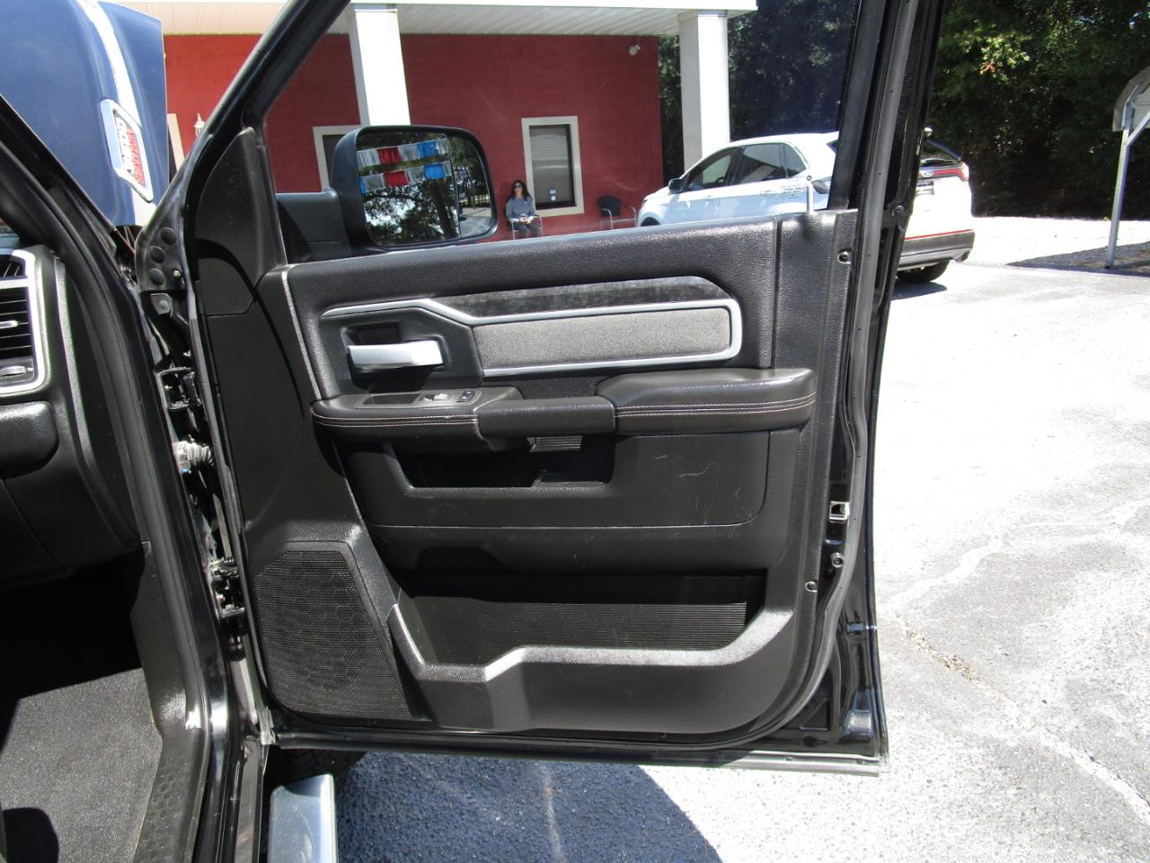 RAM 3500 Lone Star 4x4 Mega Cab 6'4" Box 2020