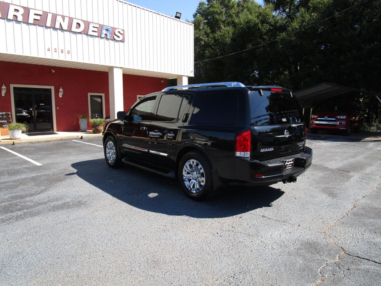 Nissan Armada 2WD 4dr Platinum 2015