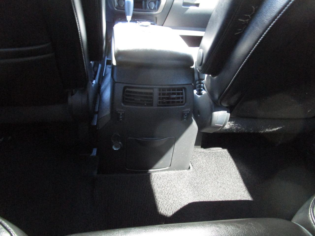 Nissan Armada 2WD 4dr Platinum 2015