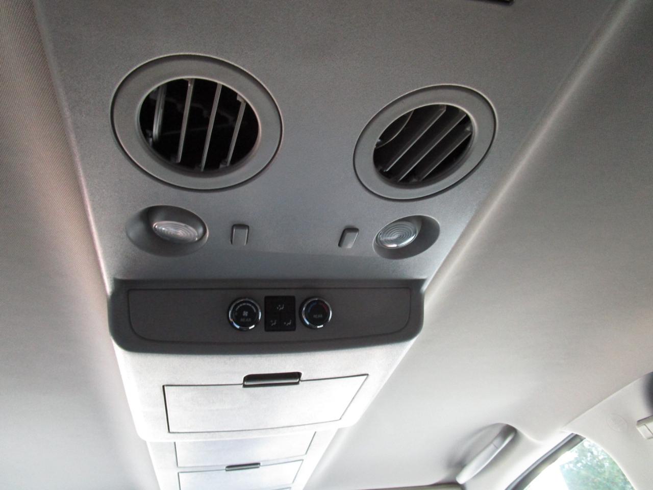 Nissan Armada 2WD 4dr Platinum 2015