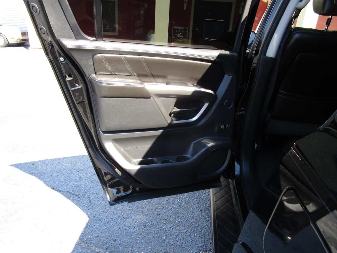 Nissan Armada 2WD 4dr Platinum 2015