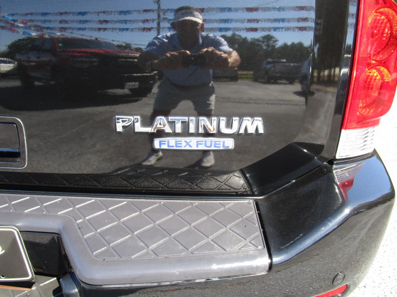 Nissan Armada 2WD 4dr Platinum 2015