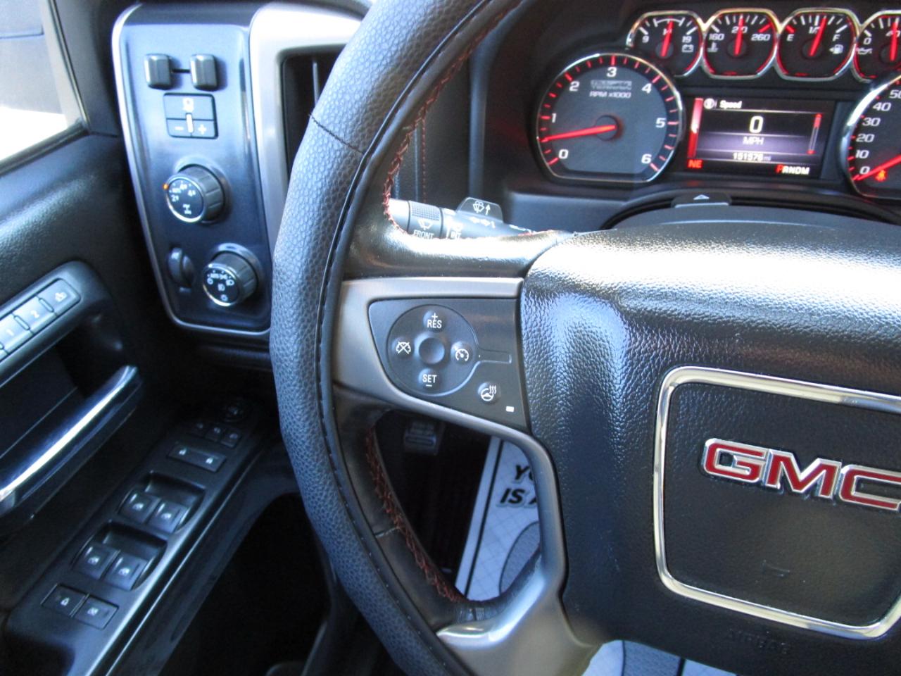 GMC Sierra 1500 4WD Crew Cab 143.5" SLT 2014