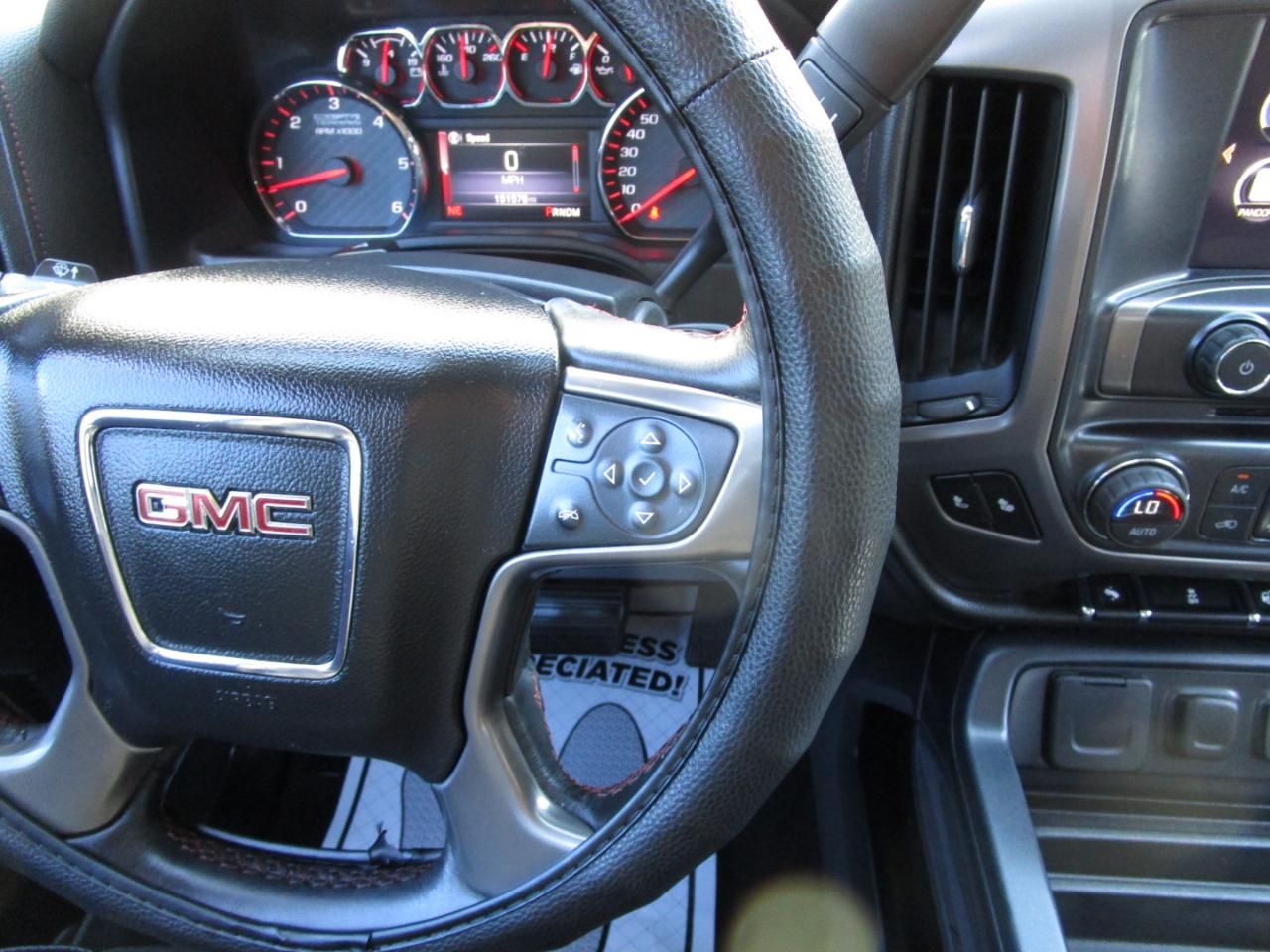 GMC Sierra 1500 4WD Crew Cab 143.5" SLT 2014