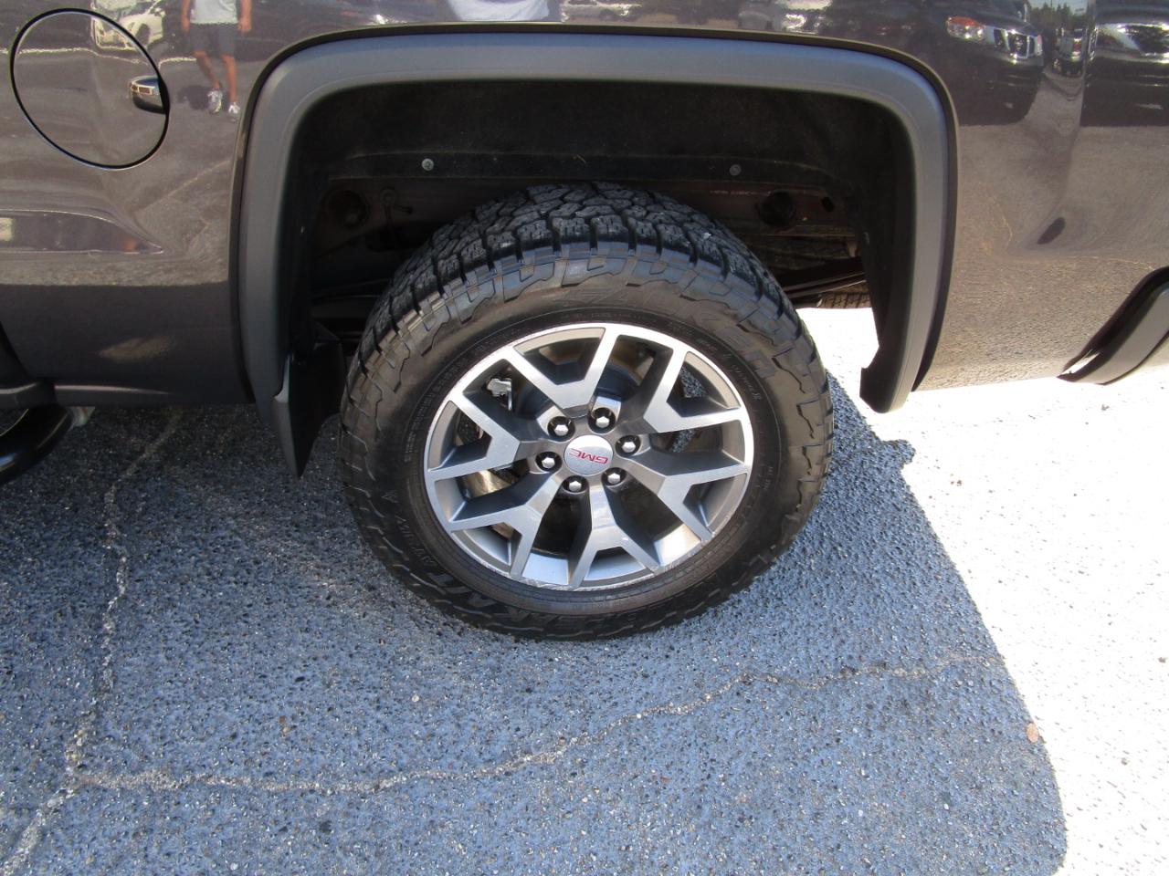 GMC Sierra 1500 4WD Crew Cab 143.5" SLT 2014