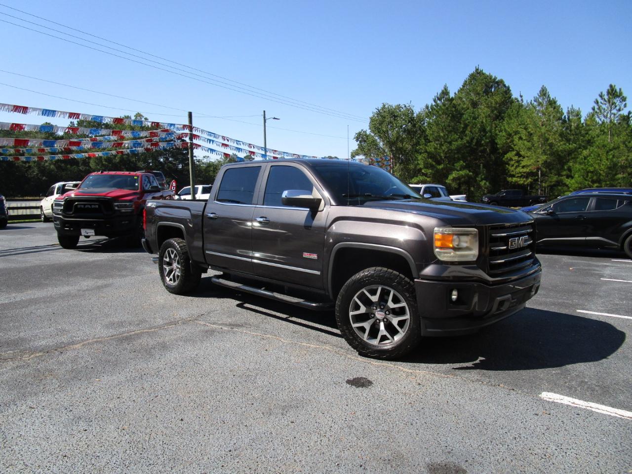 GMC Sierra 1500 4WD Crew Cab 143.5" SLT 2014