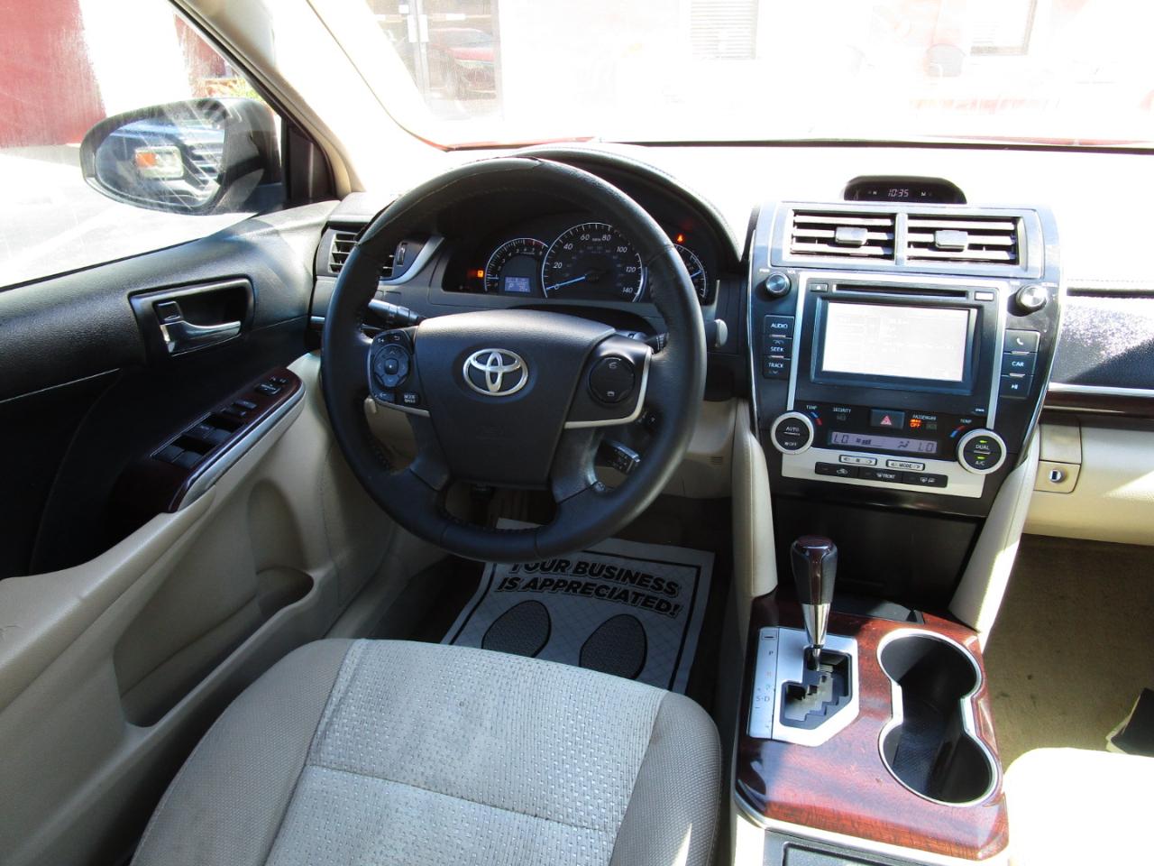 Toyota Camry 2014.5 4dr Sdn I4 Auto SE Sport (Natl) 2014