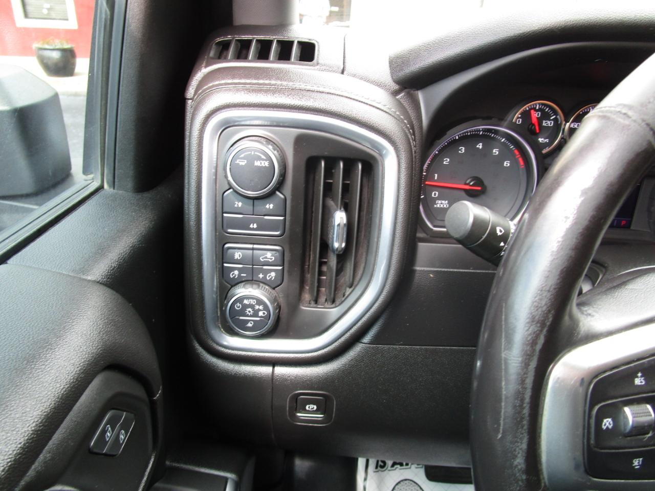 Chevrolet Silverado 2500HD 4WD Crew Cab 159" LT 2020