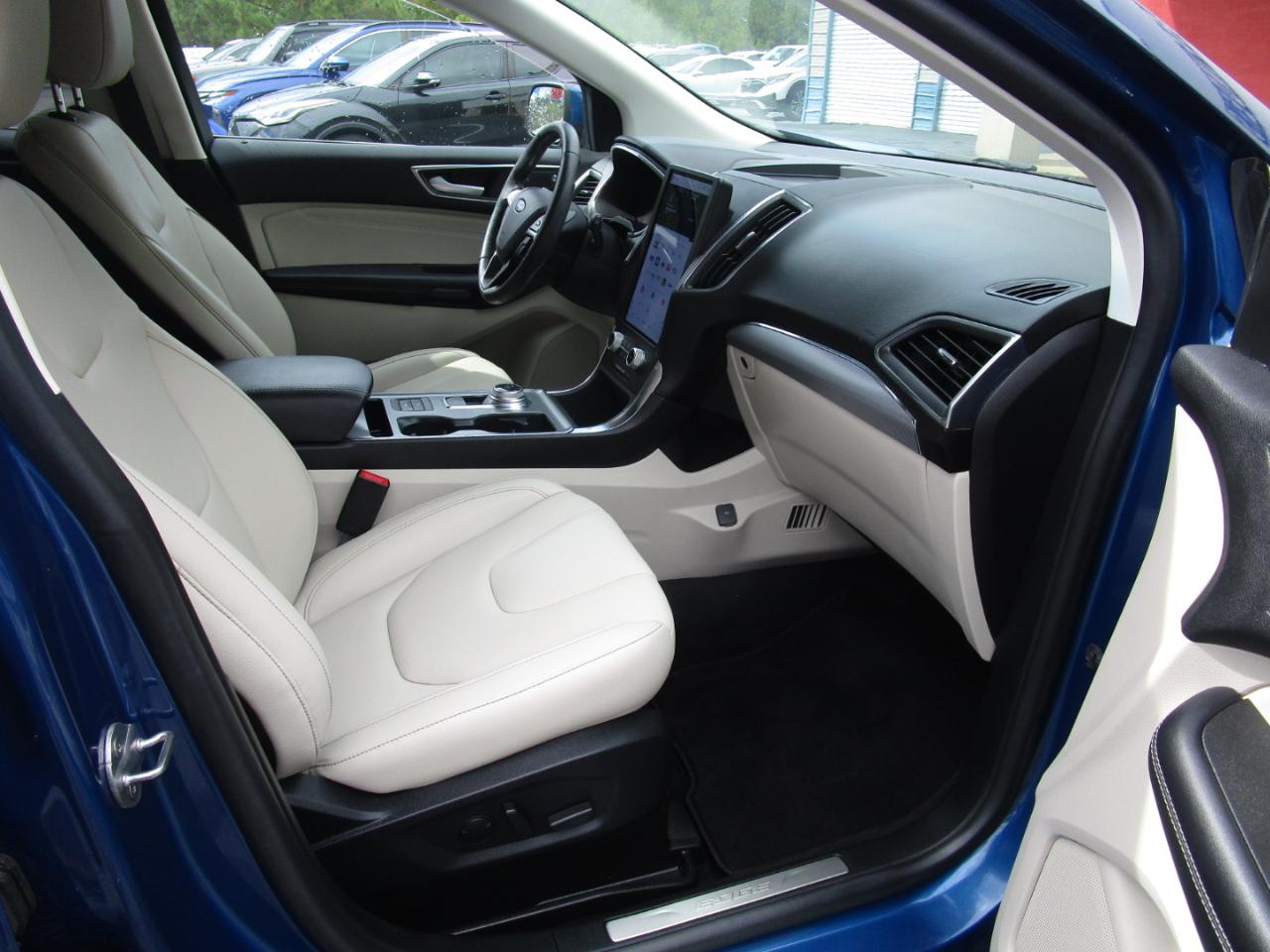 Ford Edge Titanium FWD 2021