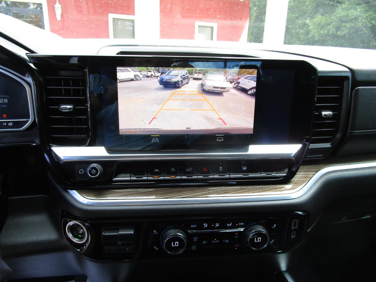 Chevrolet Silverado 1500 2WD Crew Cab 147" RST 2022