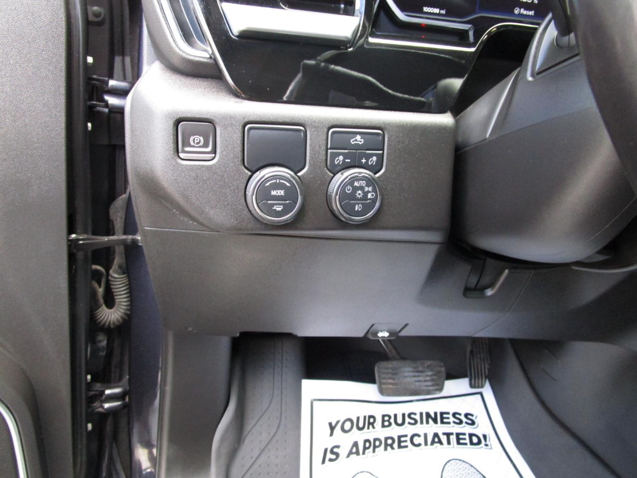 Chevrolet Silverado 1500 2WD Crew Cab 147" RST 2022